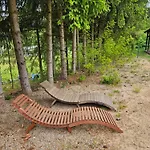Jelonek Nad Jeziorem I Rzeka *