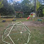 Jelonek Nad Jeziorem I Rzeka Holiday home *