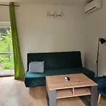 Jelonek Nad Jeziorem I Rzeka Holiday home *