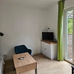 Jelonek Nad Jeziorem I Rzeka Holiday home Spore