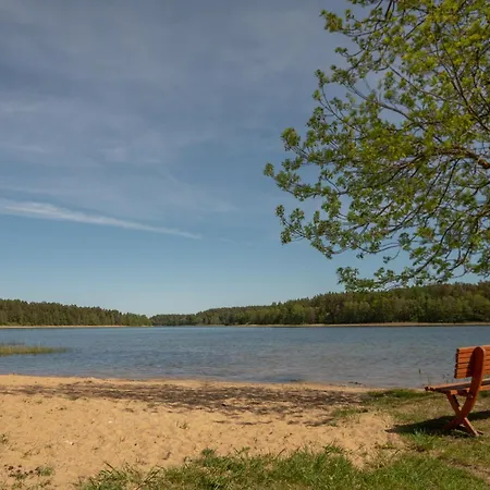 Jelonek Nad Jeziorem I Rzeka Holiday home *