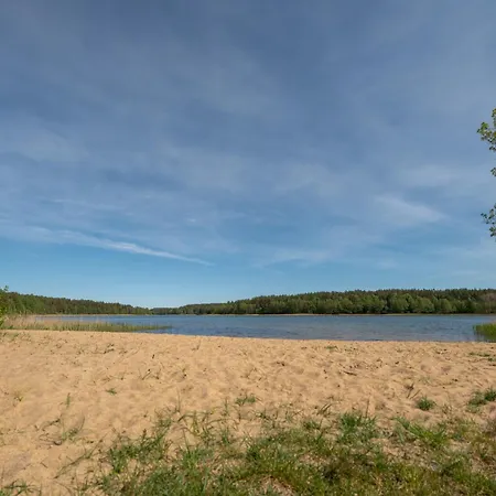 Jelonek Nad Jeziorem I Rzeką Holiday home *