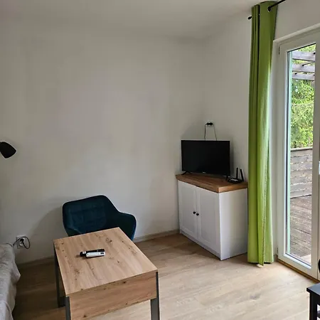 Jelonek Nad Jeziorem I Rzeką Holiday home Spore