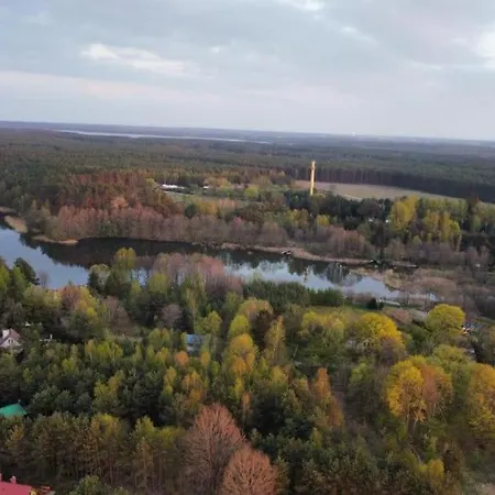 Jelonek Nad Jeziorem I Rzeką Holiday home *