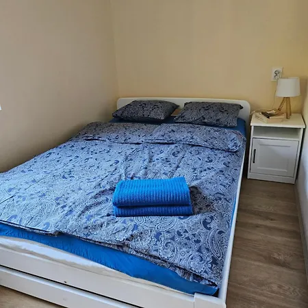 Jelonek Nad Jeziorem I Rzeką Holiday home *